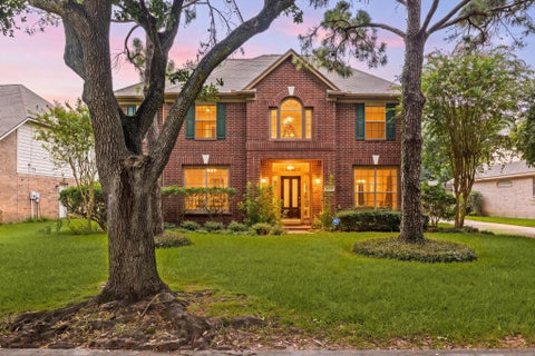 Homes For Sale - 9423 Walnut Brook Court<br/> Harris County, Houston, TX 77040