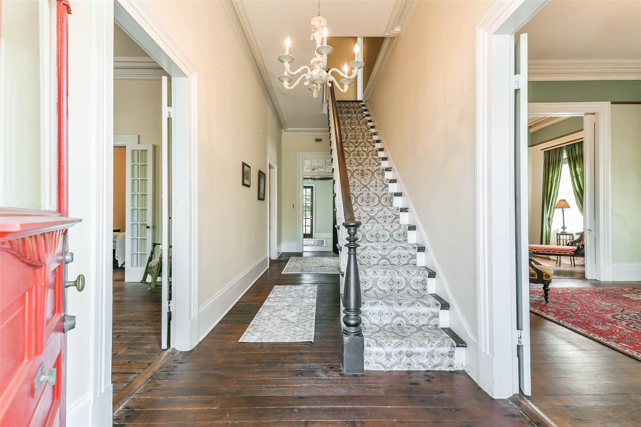 1309 Broadway Street