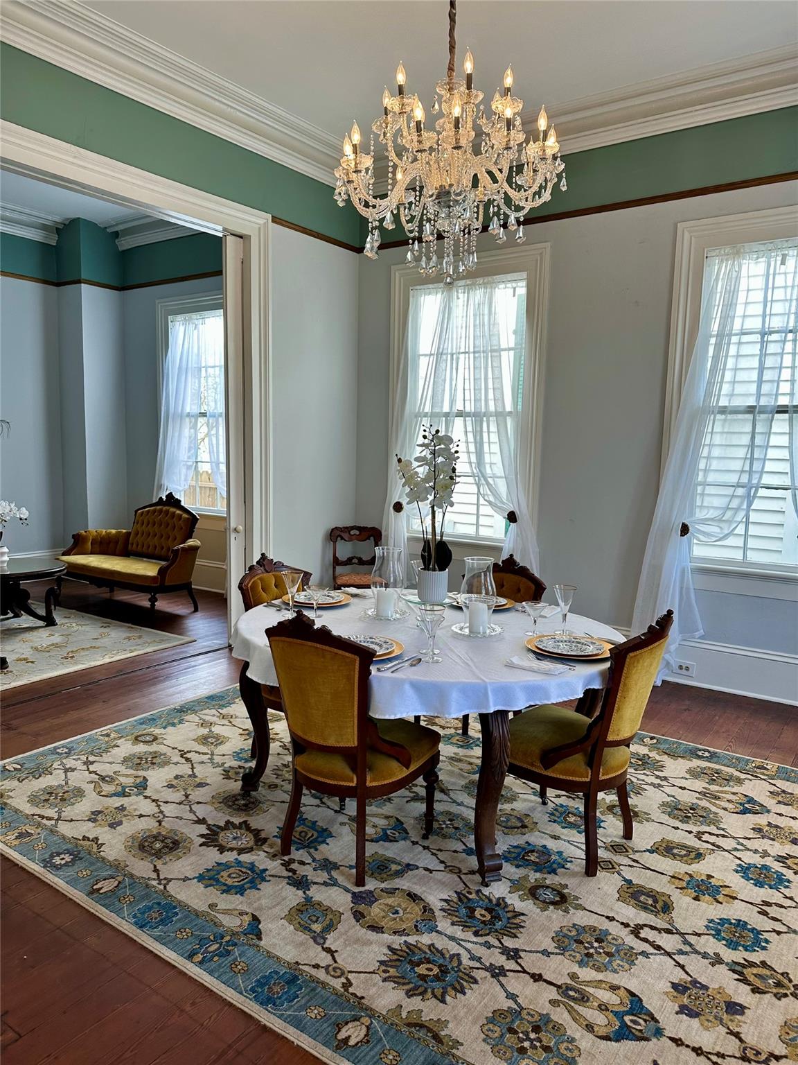 1309 Broadway Street