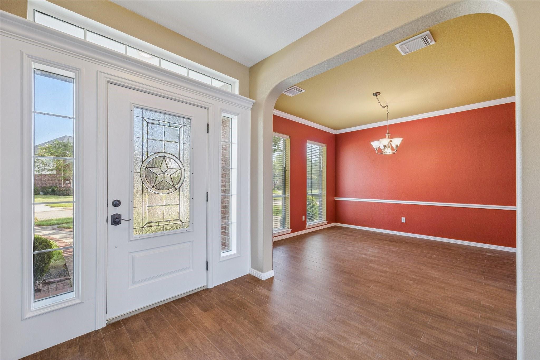 2507 Lansing Circle