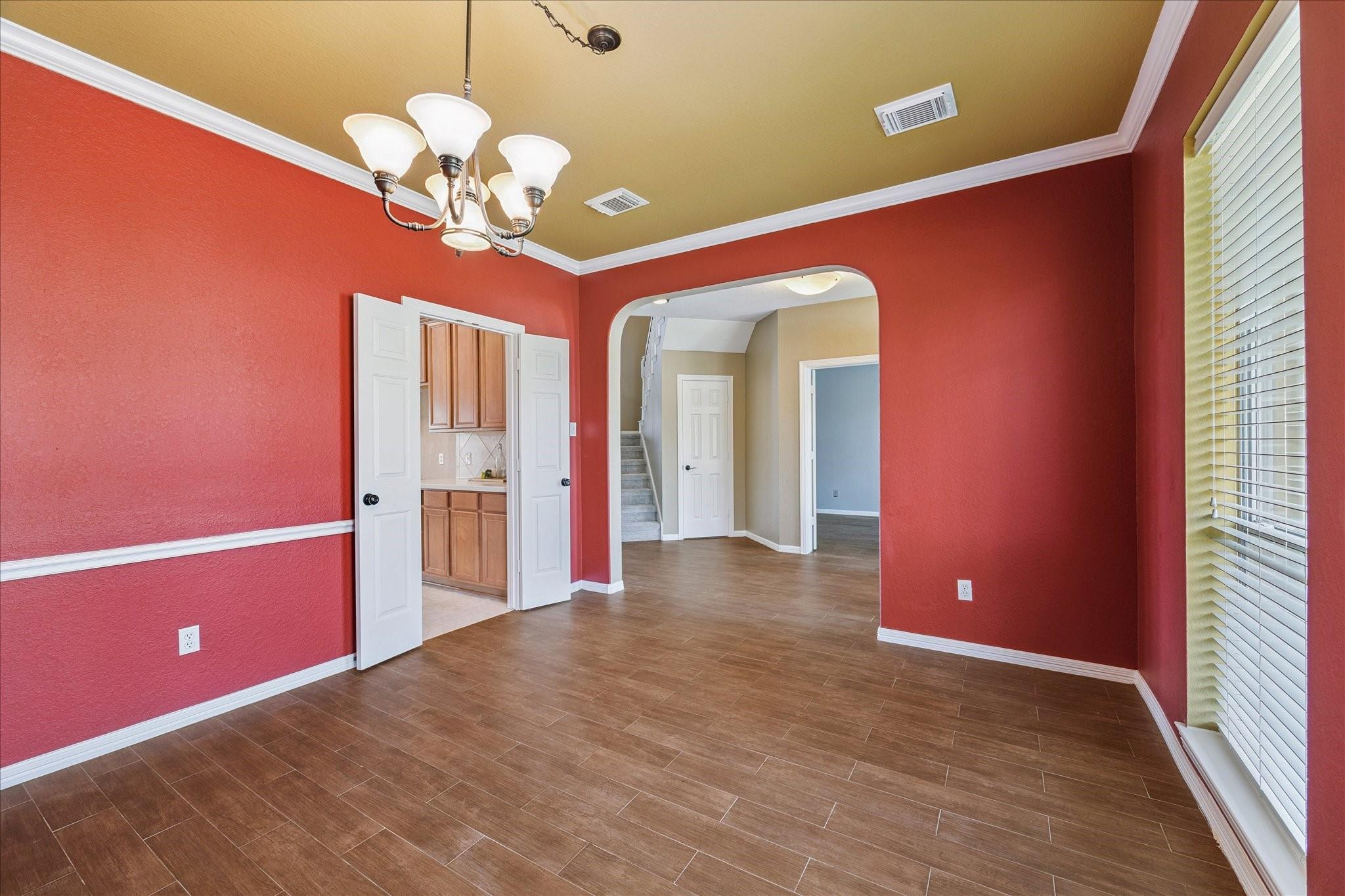 2507 Lansing Circle