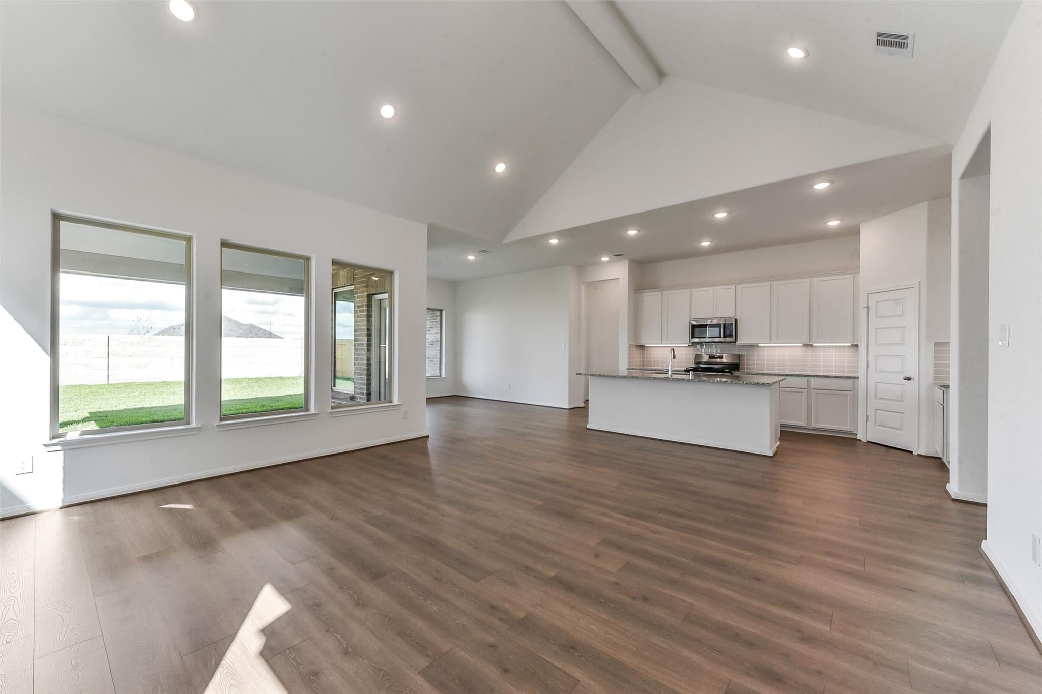 3496 Mount Scenery Lane