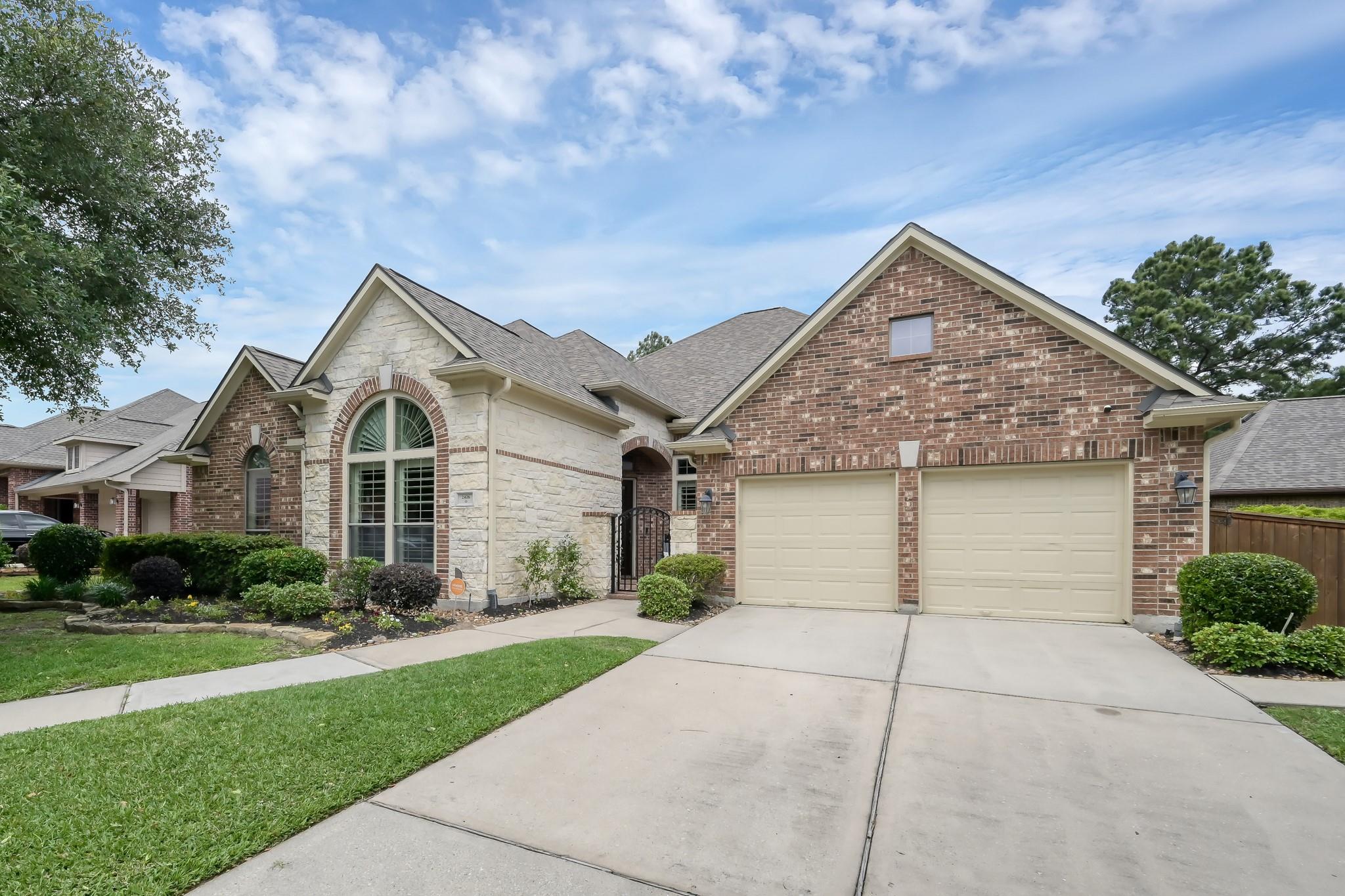 2406 Randal Point Court