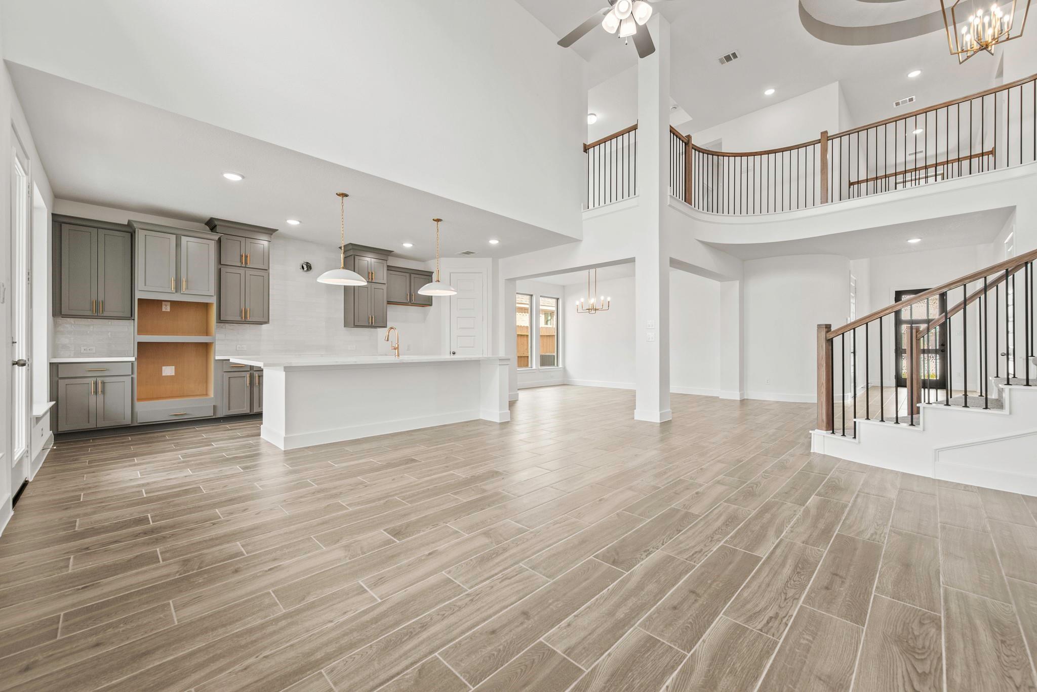 424 Mathis Lake Court