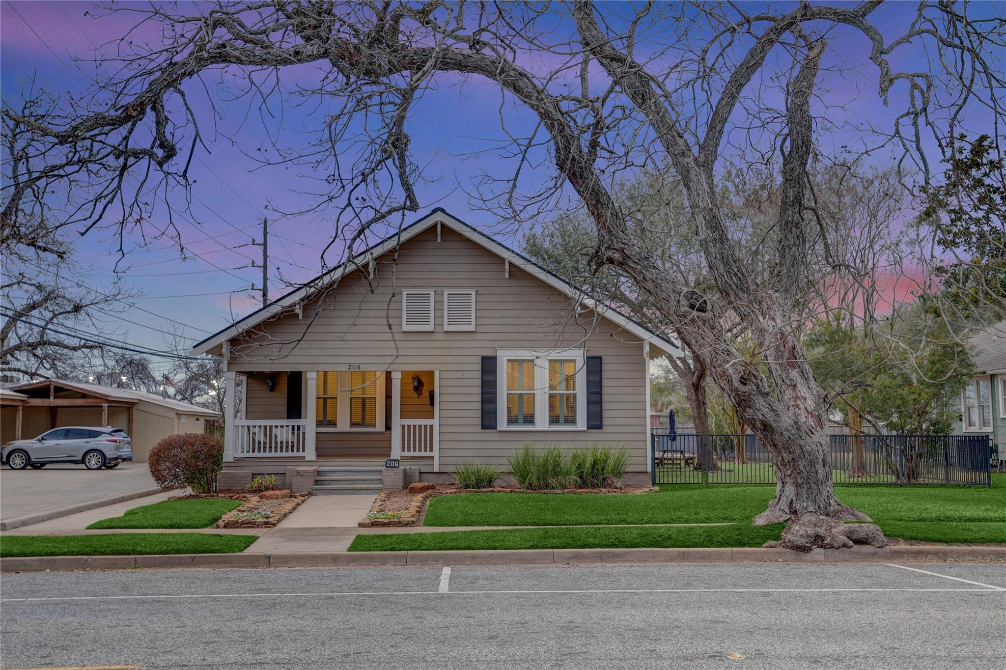 206 Brooks Street