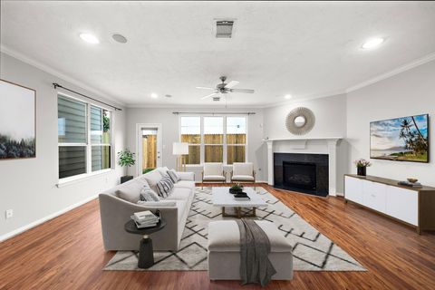 Photo of 1517 Asbury Street, Houston, TX 77007 (MLS # 92092407)