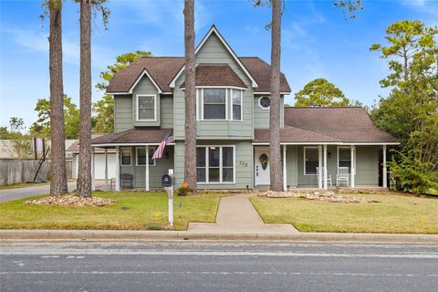 Photo of 103 Pine Valley Street, Huntsville, TX 77320 (MLS # 32348969)