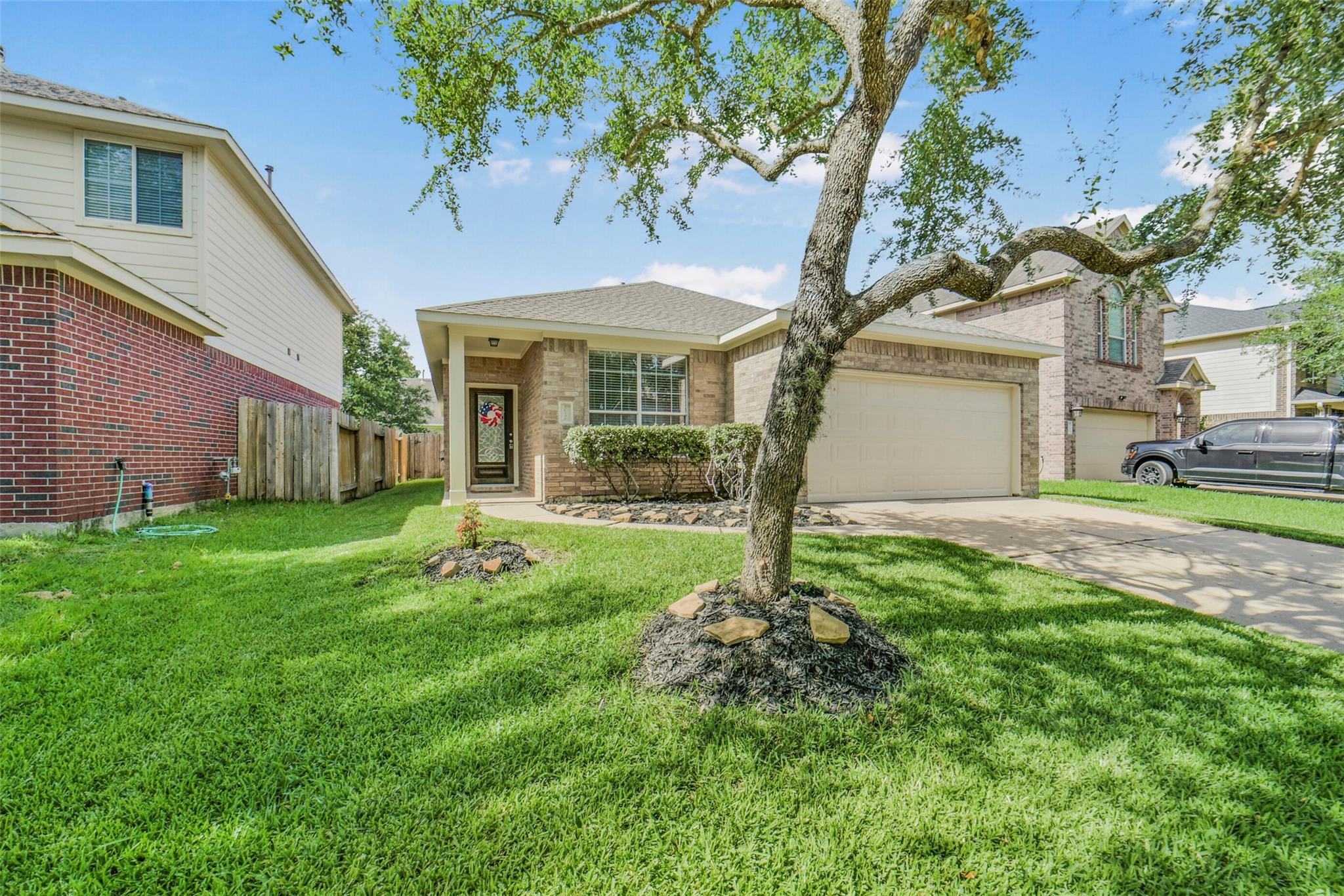 26426 Richwood Oaks Drive
