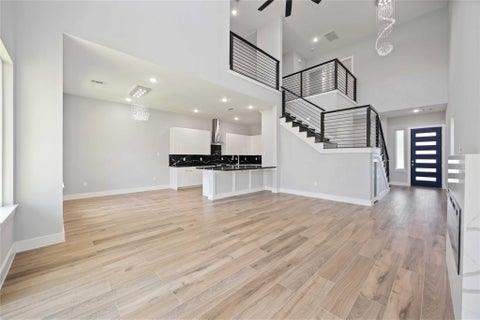 Photo of 4923 Golden Forest Drive, Houston, TX 77091 (MLS # 83786286)