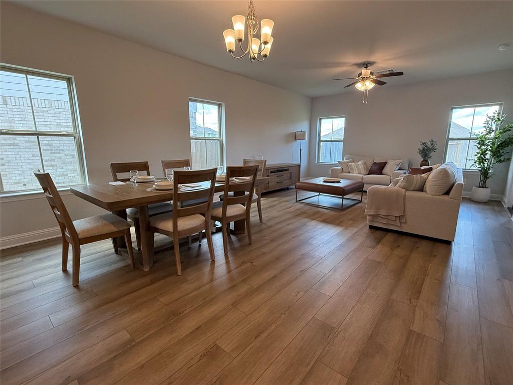 Photo of 4405 W Bayou Maison Circle, Dickinson, TX 77539 (MLS # 62204491)