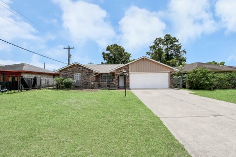 Photo of 5406 Yorkwood Street, Houston, TX 77016 (MLS # 55615283)