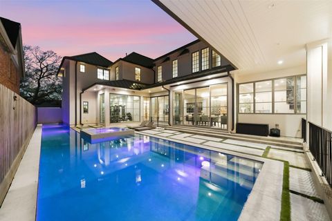 Photo of 2615 Yupon Street, Houston, TX 77006 (MLS # 94050276)