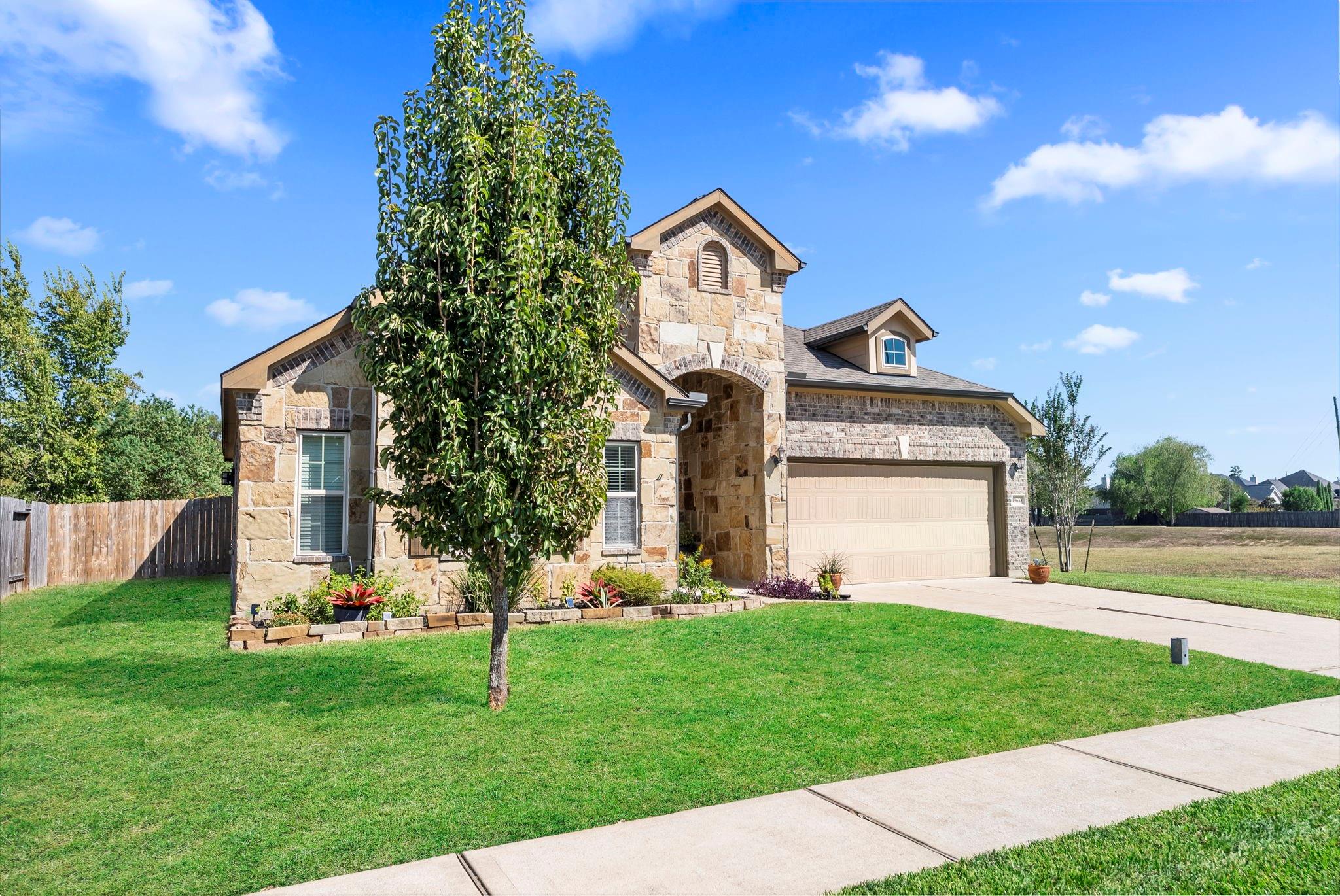 19610 Crystal Ivy Lane