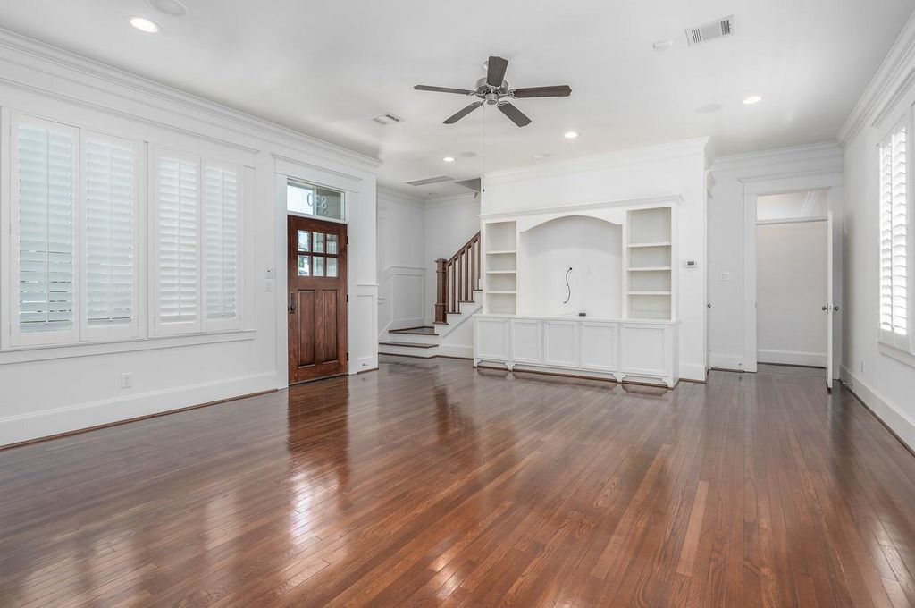 Photo of 830 Gibbs Street, Houston, TX 77009 (MLS # 45827940)