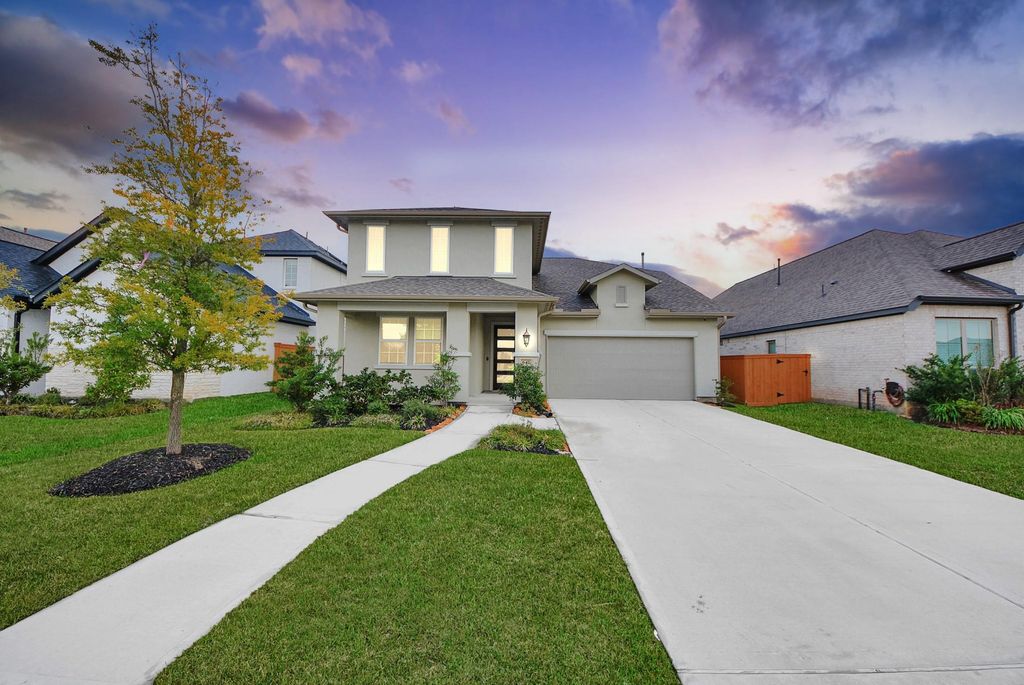 Photo of 647 Malibu Pines Drive, Katy, TX 77493 (MLS # 81998621)