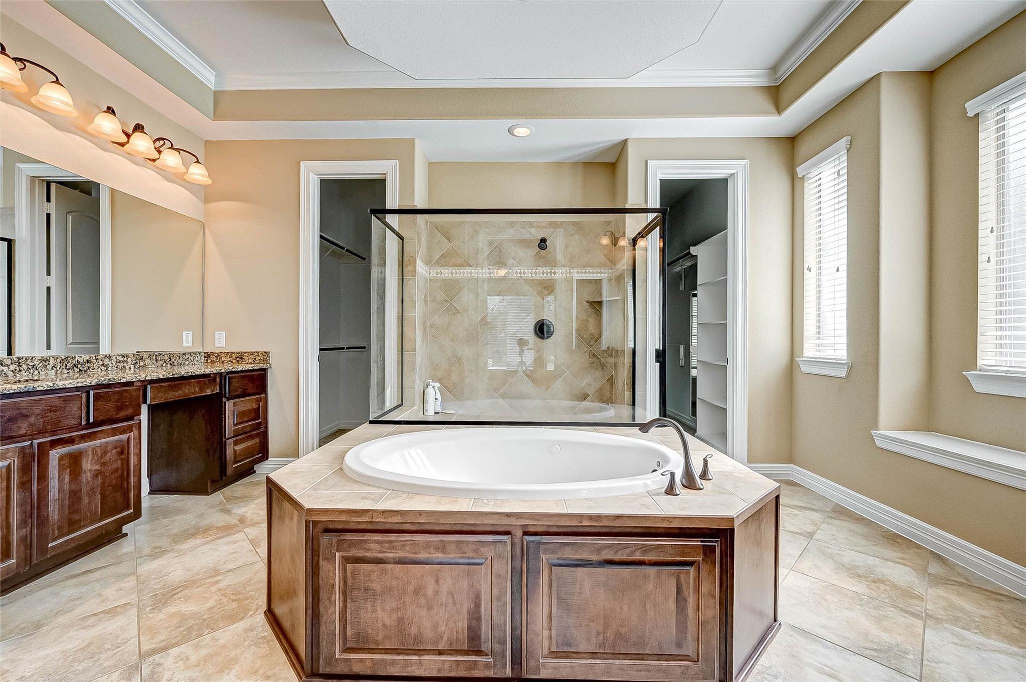 2914 Cotswold Lane