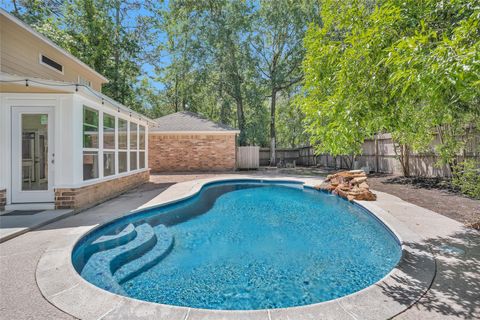 Photo of 106 N Rushwing Circle, The Woodlands, TX 77381 (MLS # 29191197)