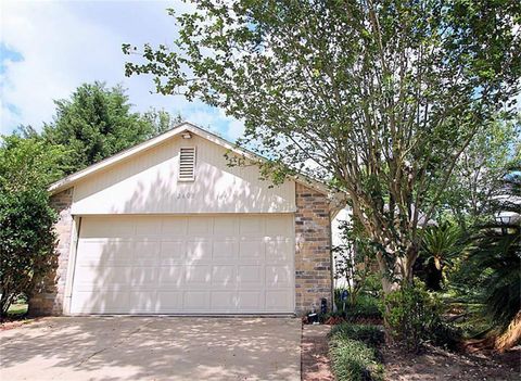 Photo of 2403 Chimneystone Circle, Sugar Land, TX 77479 (MLS # 52268951)