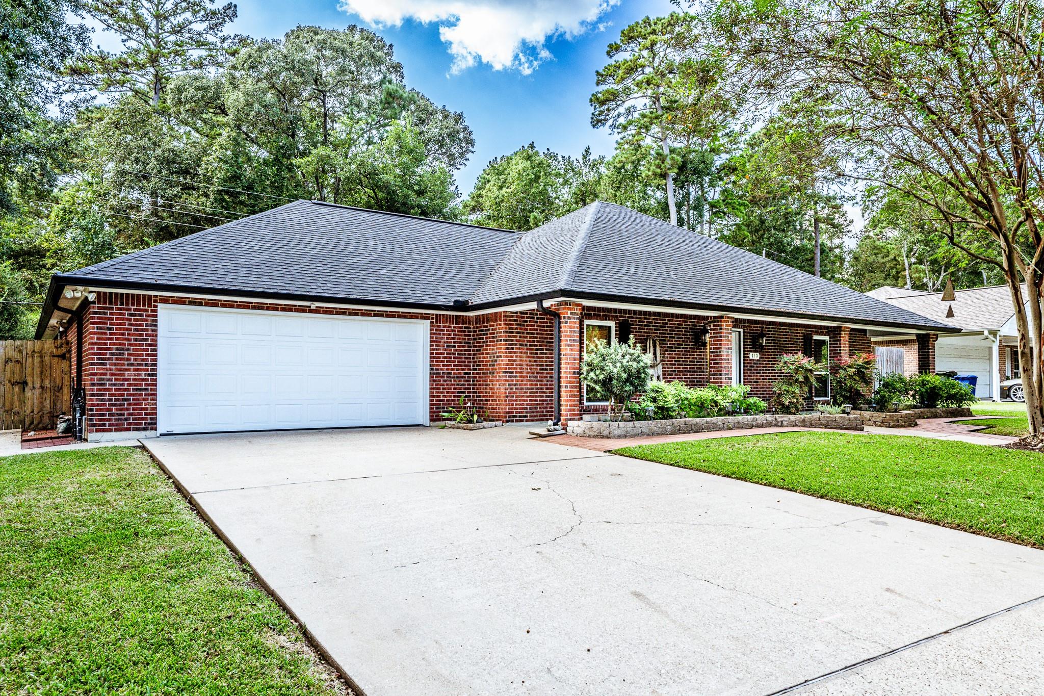 213 Broadmoor Drive