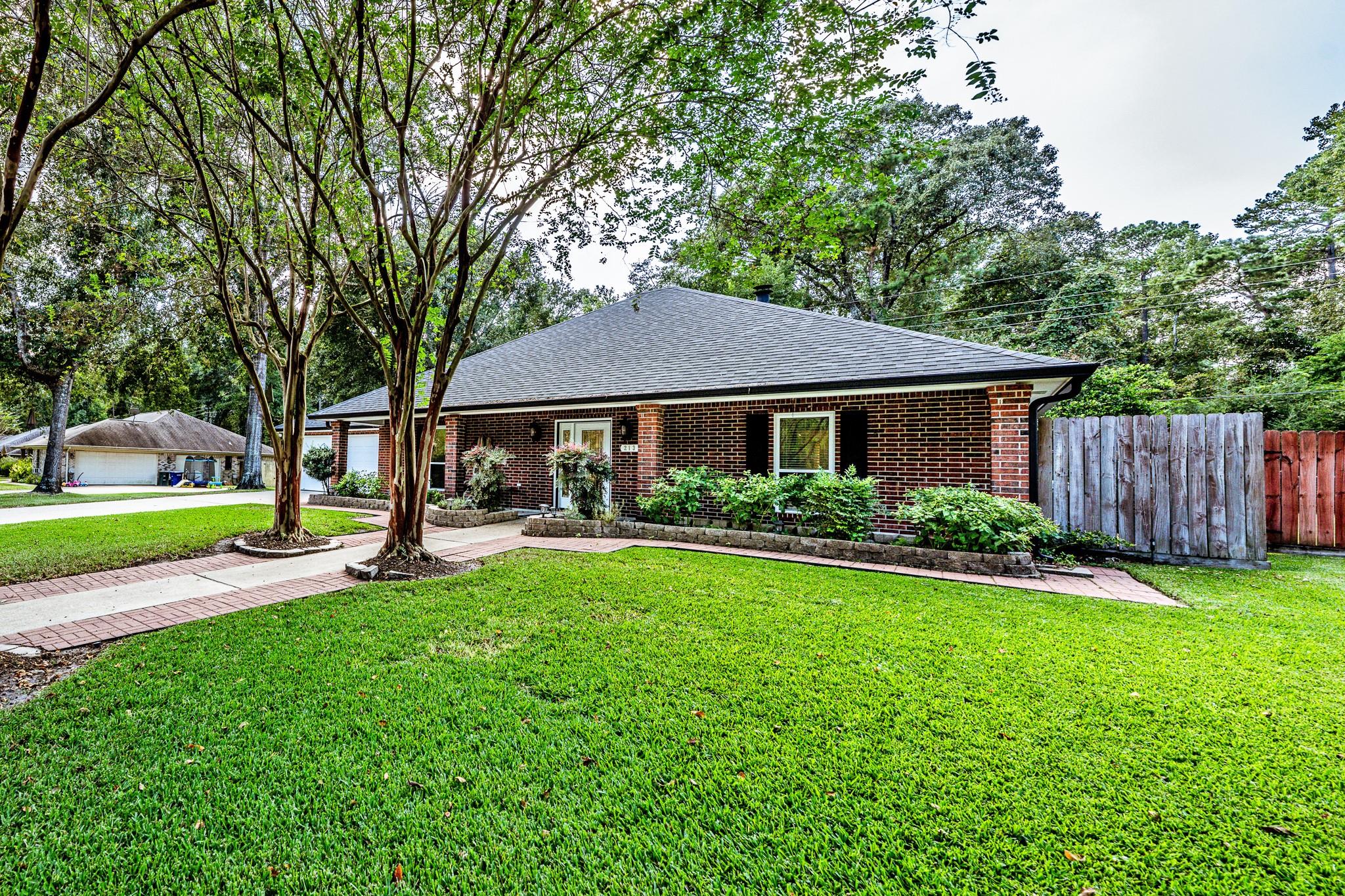 213 Broadmoor Drive