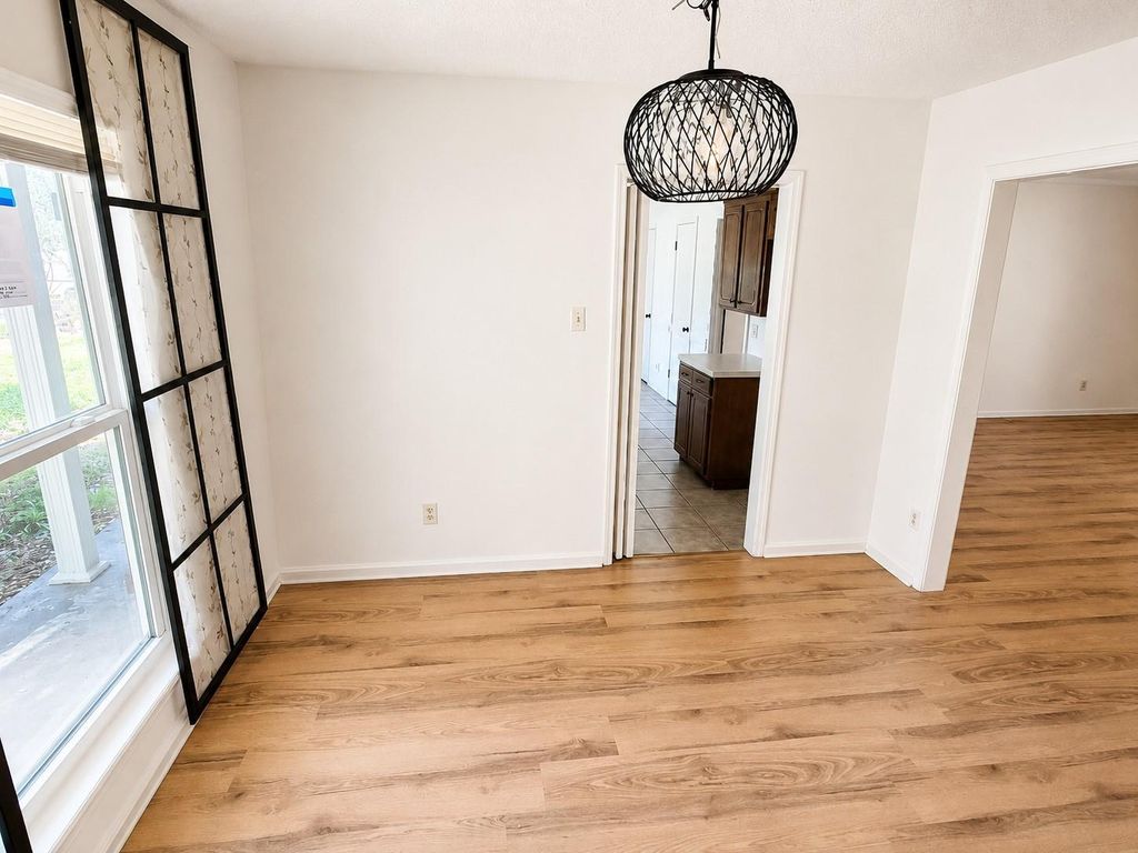 Photo of 802 Seafoam Road, Houston, TX 77062 (MLS # 96599827)