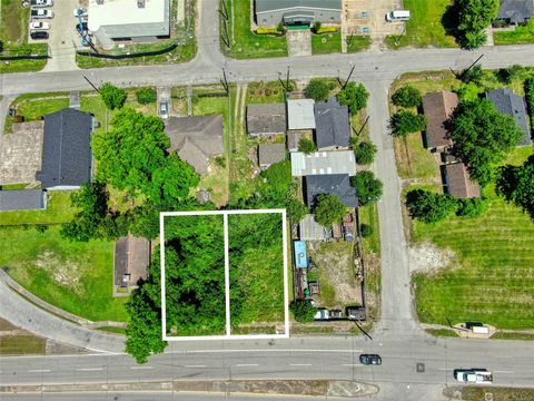 Tiny photo for 2508 Lockwood Drive, Houston, TX 77020 (MLS # 76383223)