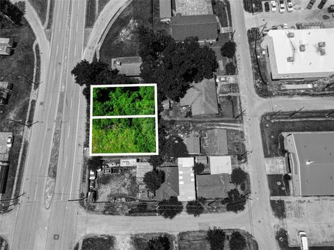 Tiny photo for 2508 Lockwood Drive, Houston, TX 77020 (MLS # 76383223)
