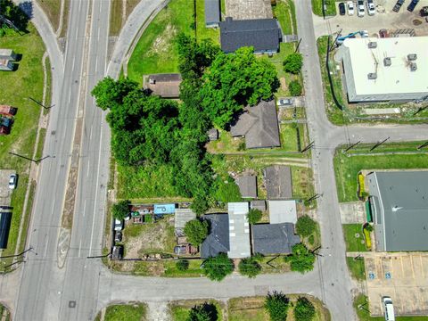 Tiny photo for 2508 Lockwood Drive, Houston, TX 77020 (MLS # 76383223)