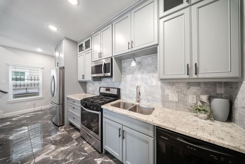 Tiny photo for 4004 Weslow Street, Houston, TX 77087 (MLS # 70895472)