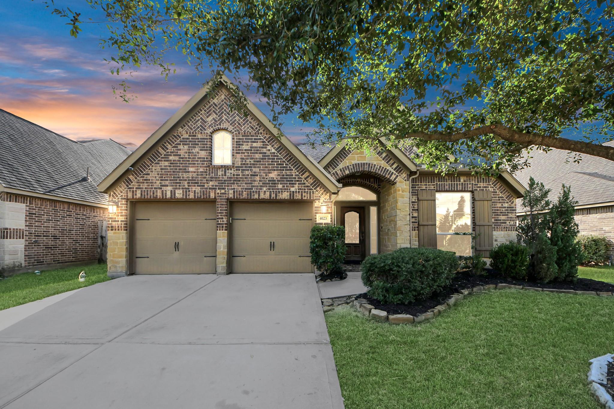 4023 Duccio River Way