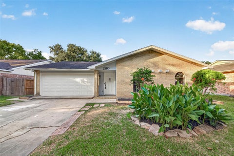 Photo of 2110 Mustang Springs Drive, Missouri City, TX 77459 (MLS # 5450860)