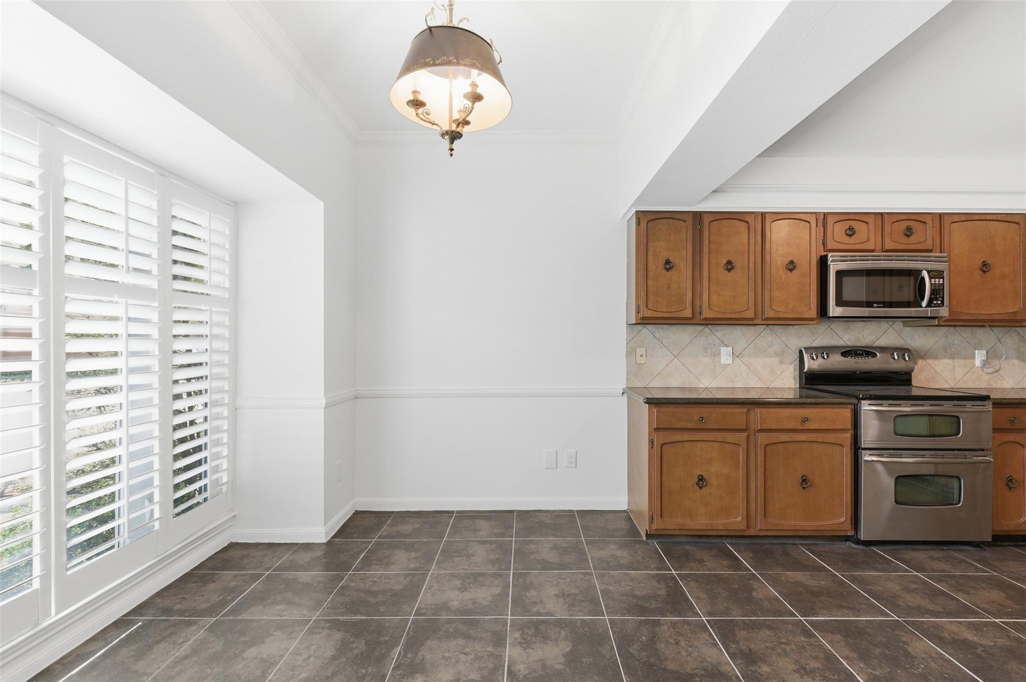 8614 Oakford Drive