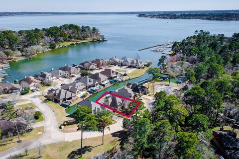 Photo of 11151 Hunters Landing, Montgomery, TX 77356 (MLS # 34179845)