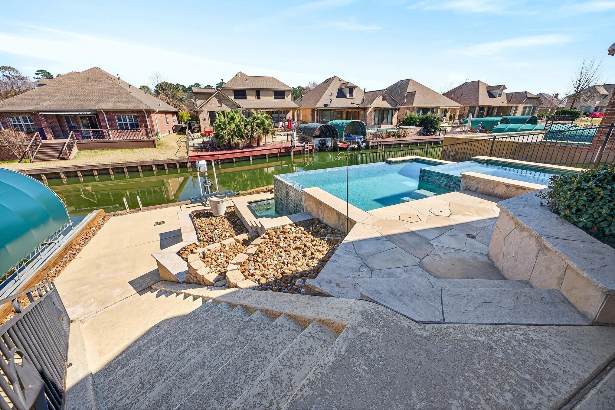 11151 Hunters Landing