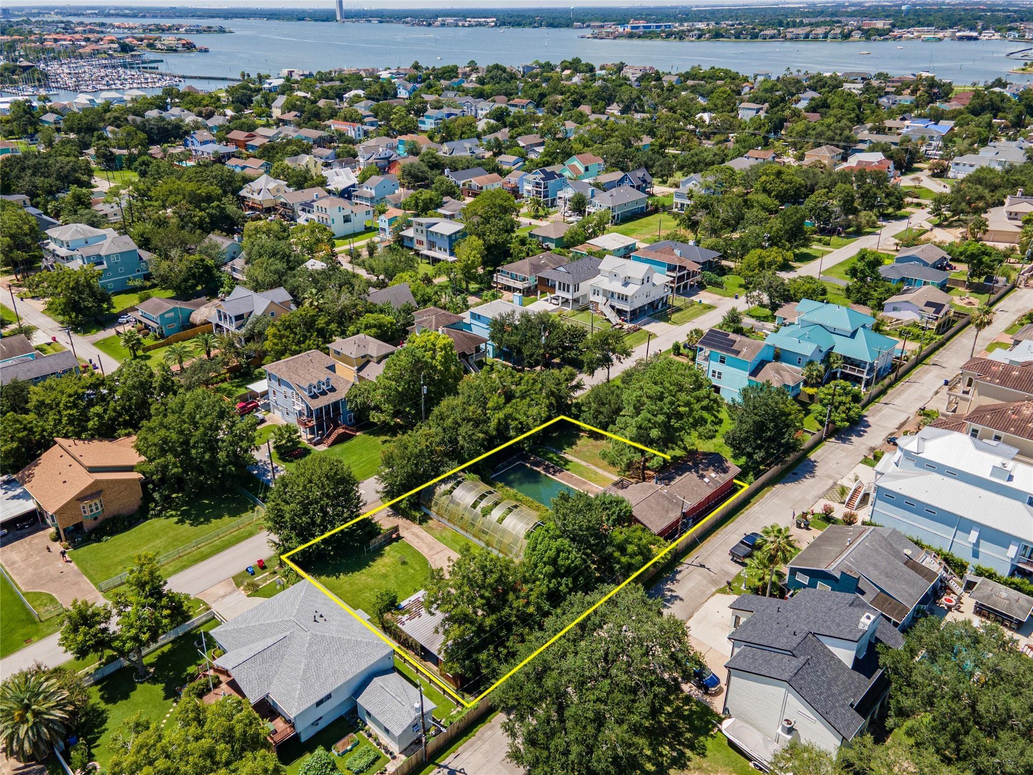 631 E Shore Drive