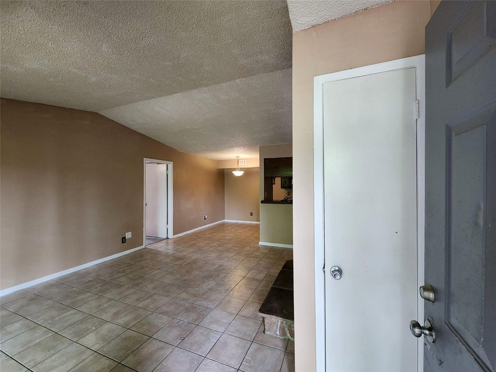 Photo of 17331 Red Oak Drive #52, Houston, TX 77090 (MLS # 14015423)