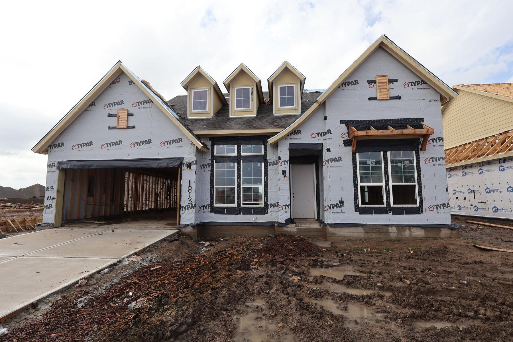 1813 N Wildflower Drive