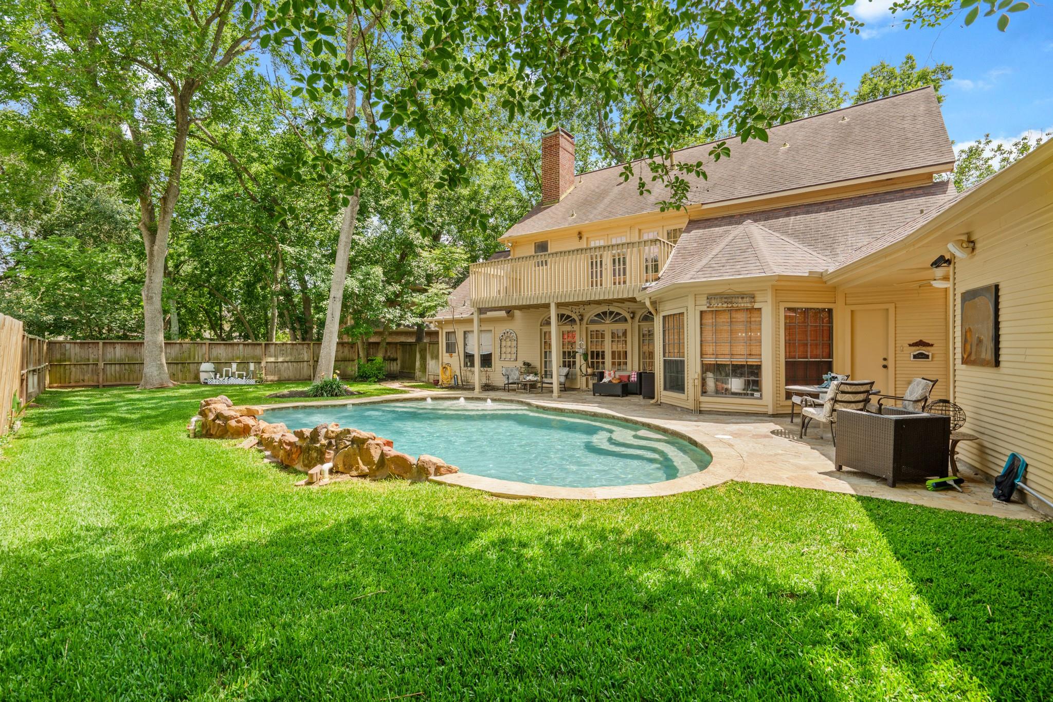 2222 Mossy Glen Court