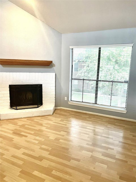 Condo For Rent - 3150 Walnut Bend Lane #618<br/> Houston, TX 77042