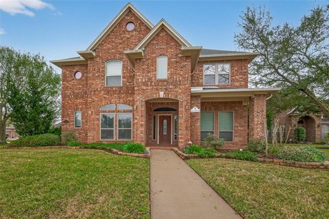 Photo of 51 English Oak Court, Lake Jackson, TX 77566 (MLS # 7855175)