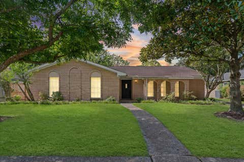 Photo of 6119 Yarwell Drive, Houston, TX 77096 (MLS # 67851199)