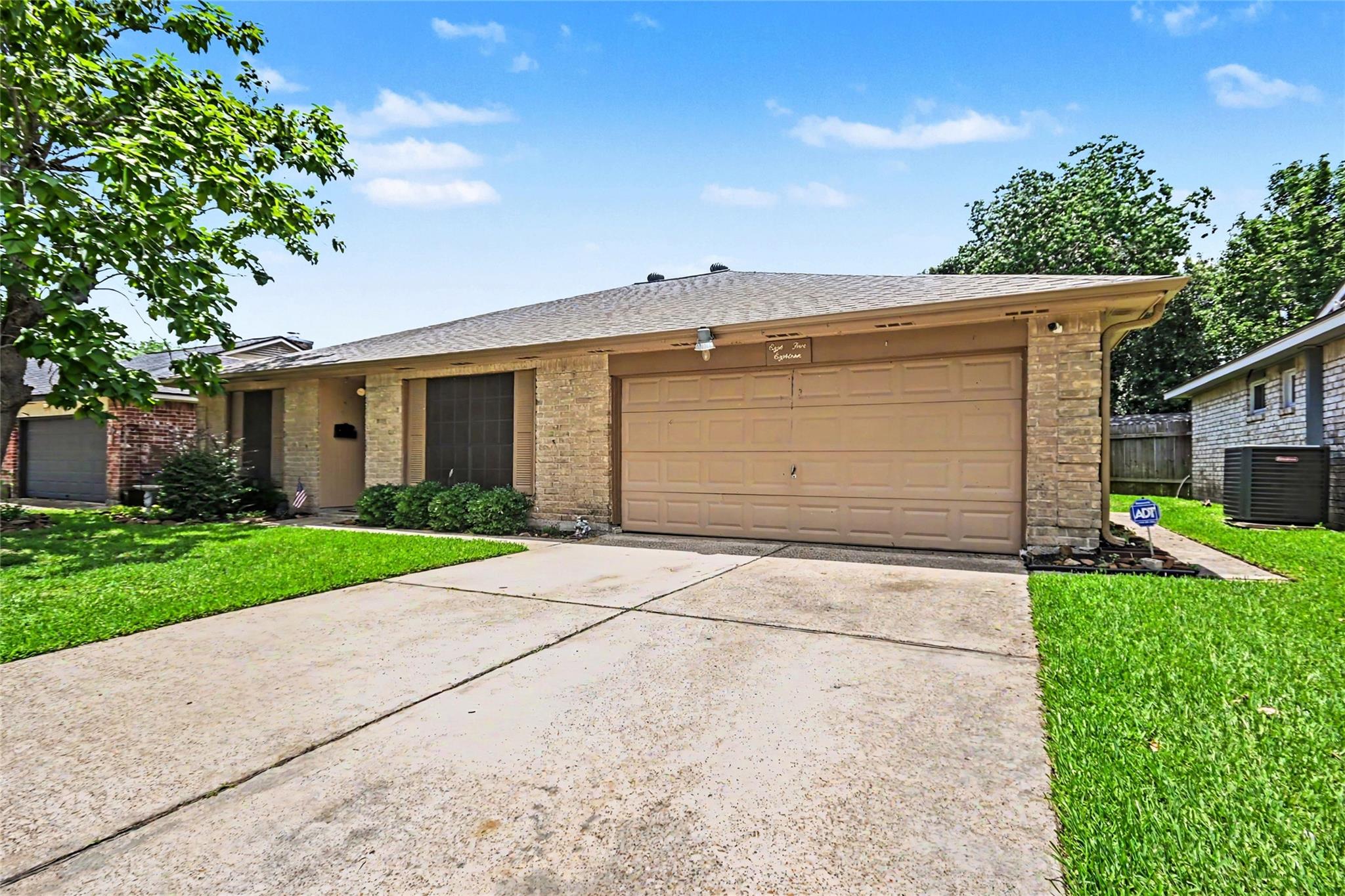 8518 Ashwyne Lane