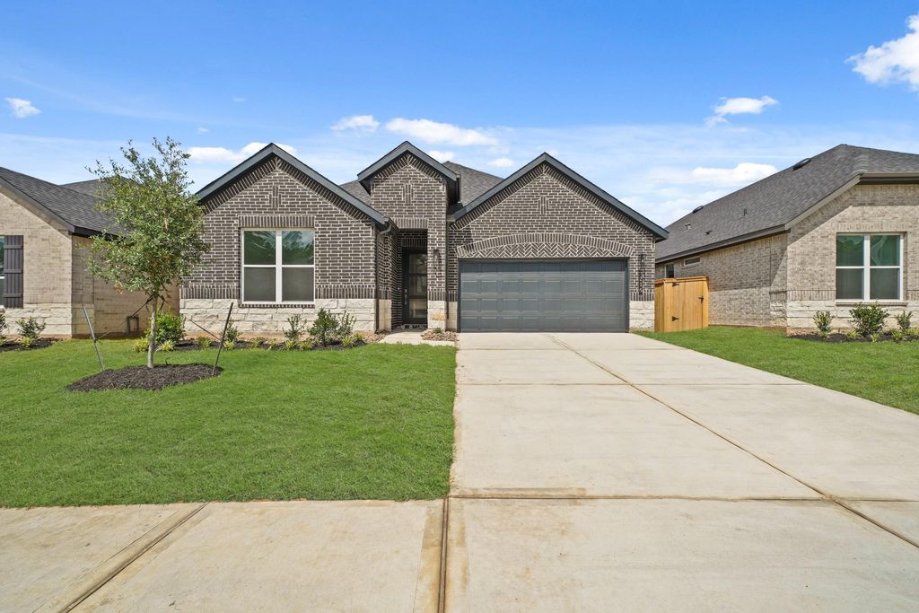 Photo of 215 Springfield Terrace Court, Conroe, TX 77304 (MLS # 71890365)