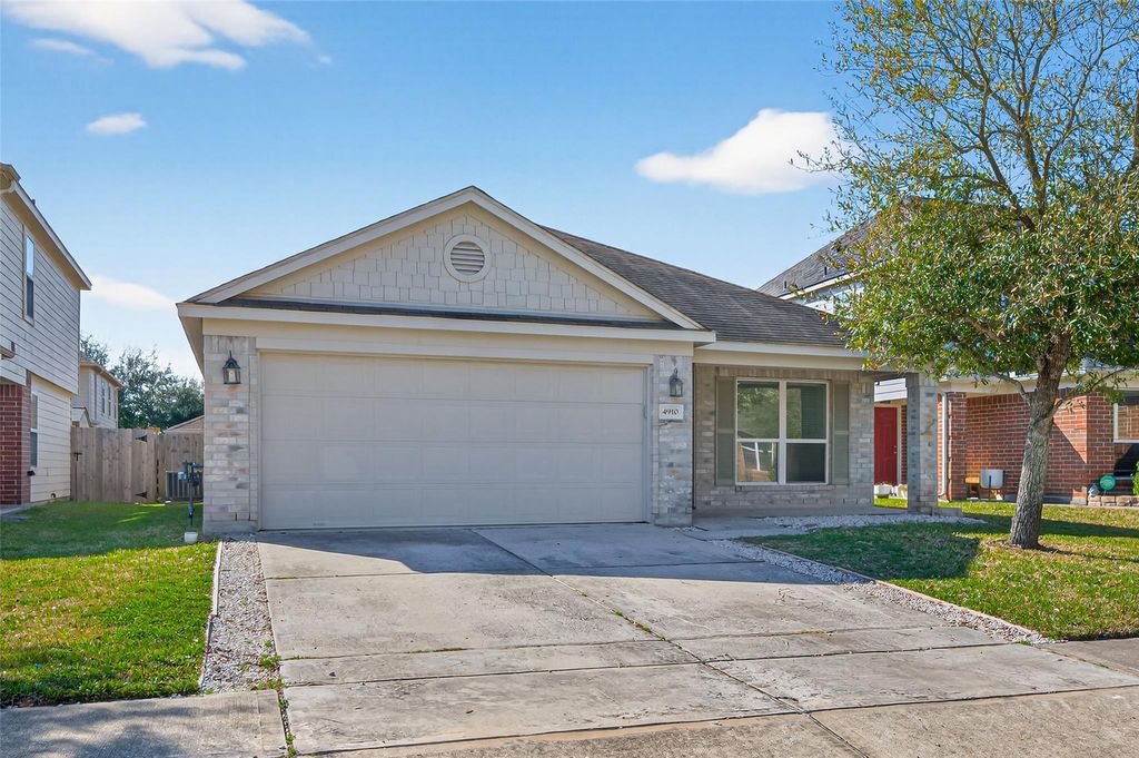 Photo of 4910 Blue Spruce Hill St, Humble, TX 77346 (MLS # 55948576)