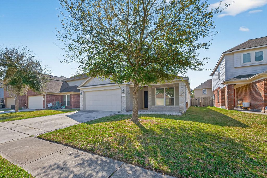 Photo of 4910 Blue Spruce Hill St, Humble, TX 77346 (MLS # 55948576)
