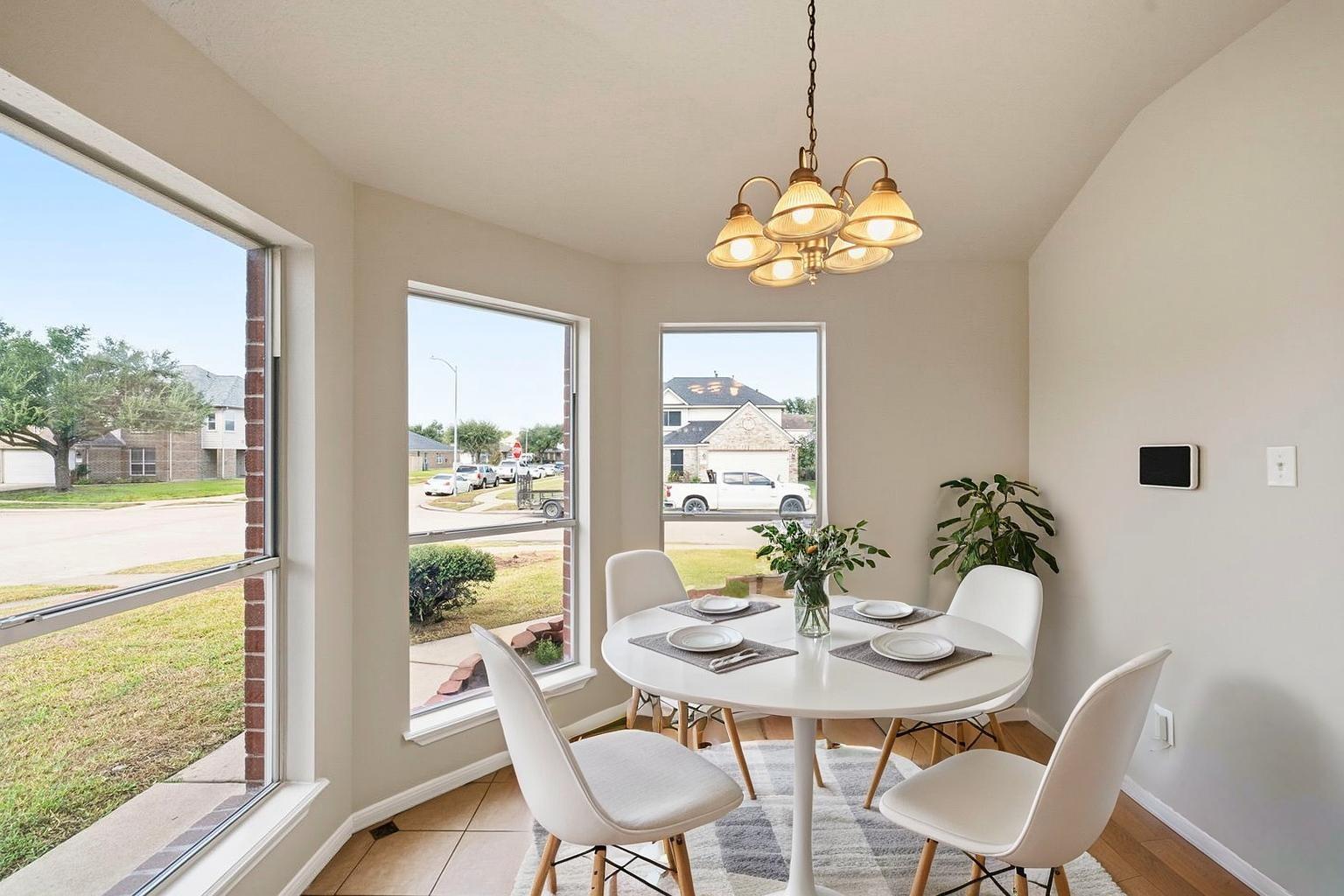 19535 Lighthouse Scene Lane