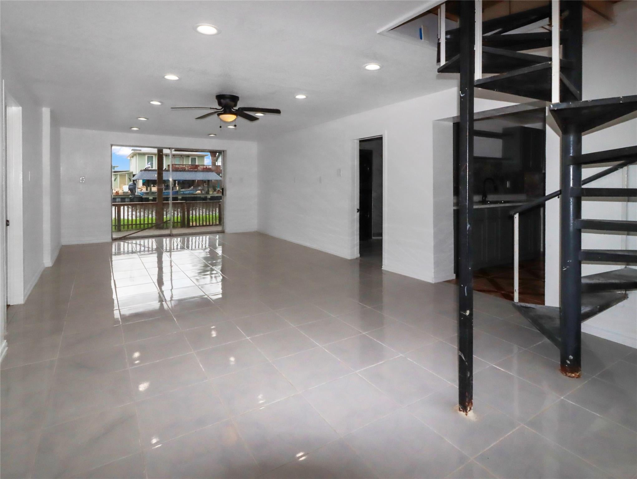 176 Barracuda Street B