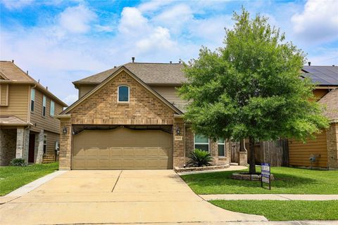 Photo of 15631 S Fall Fern Circle, Houston, TX 77044 (MLS # 12170274)
