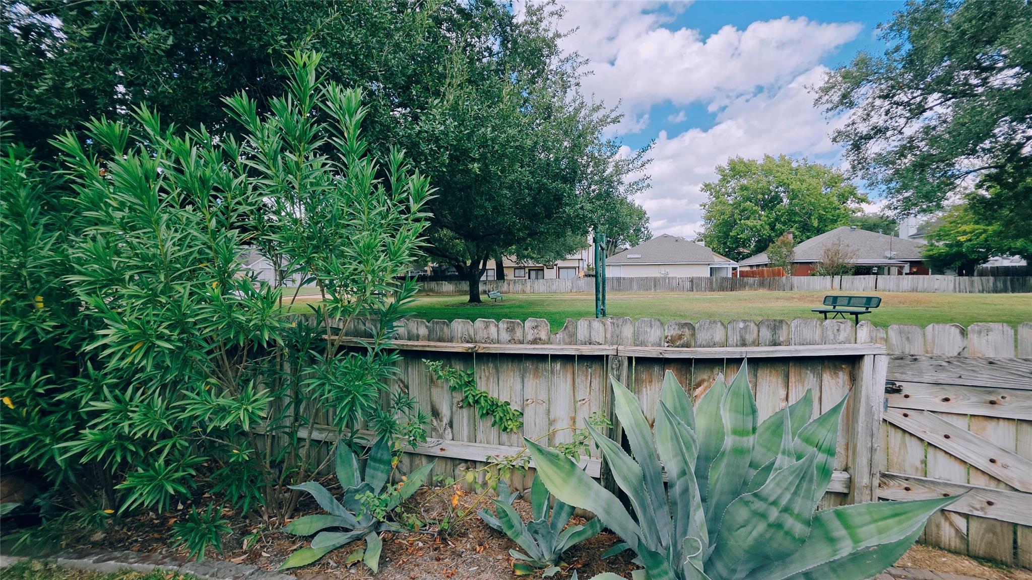 Houston, Texas 77084, United States, 3 Bedrooms Bedrooms, ,2 BathroomsBathrooms,Residential,Active,230973