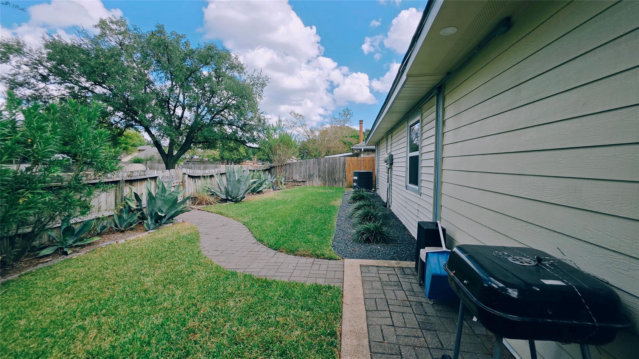 Houston, Texas 77084, United States, 3 Bedrooms Bedrooms, ,2 BathroomsBathrooms,Residential,Active,230973